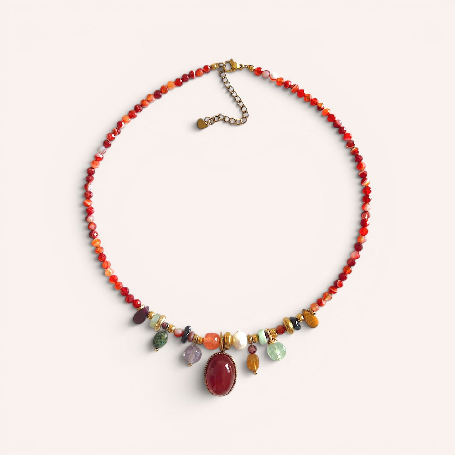 LE COLLIER NADÈGE