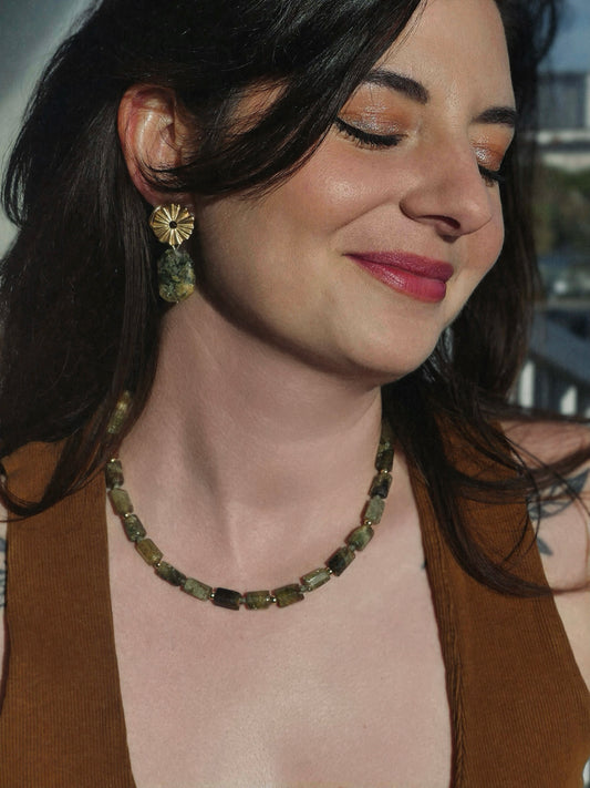 LE COLLIER THEODORA - GRENAT VERT